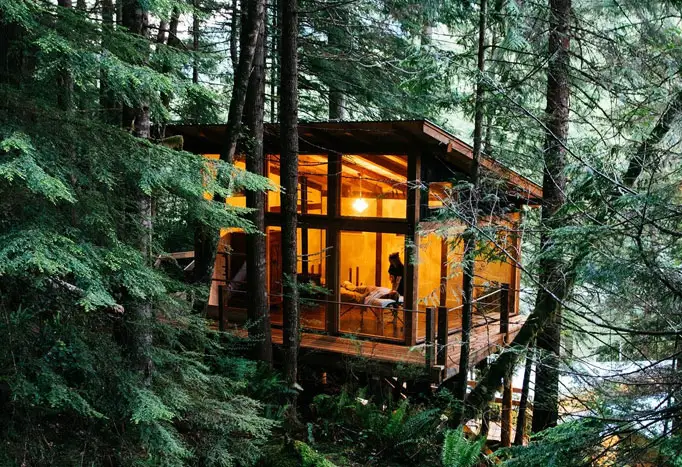 Nimmo-Bay-Wilderness-Resort